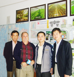 09年DOSMATIC公司總經(jīng)理訪問信農(nóng).jpg